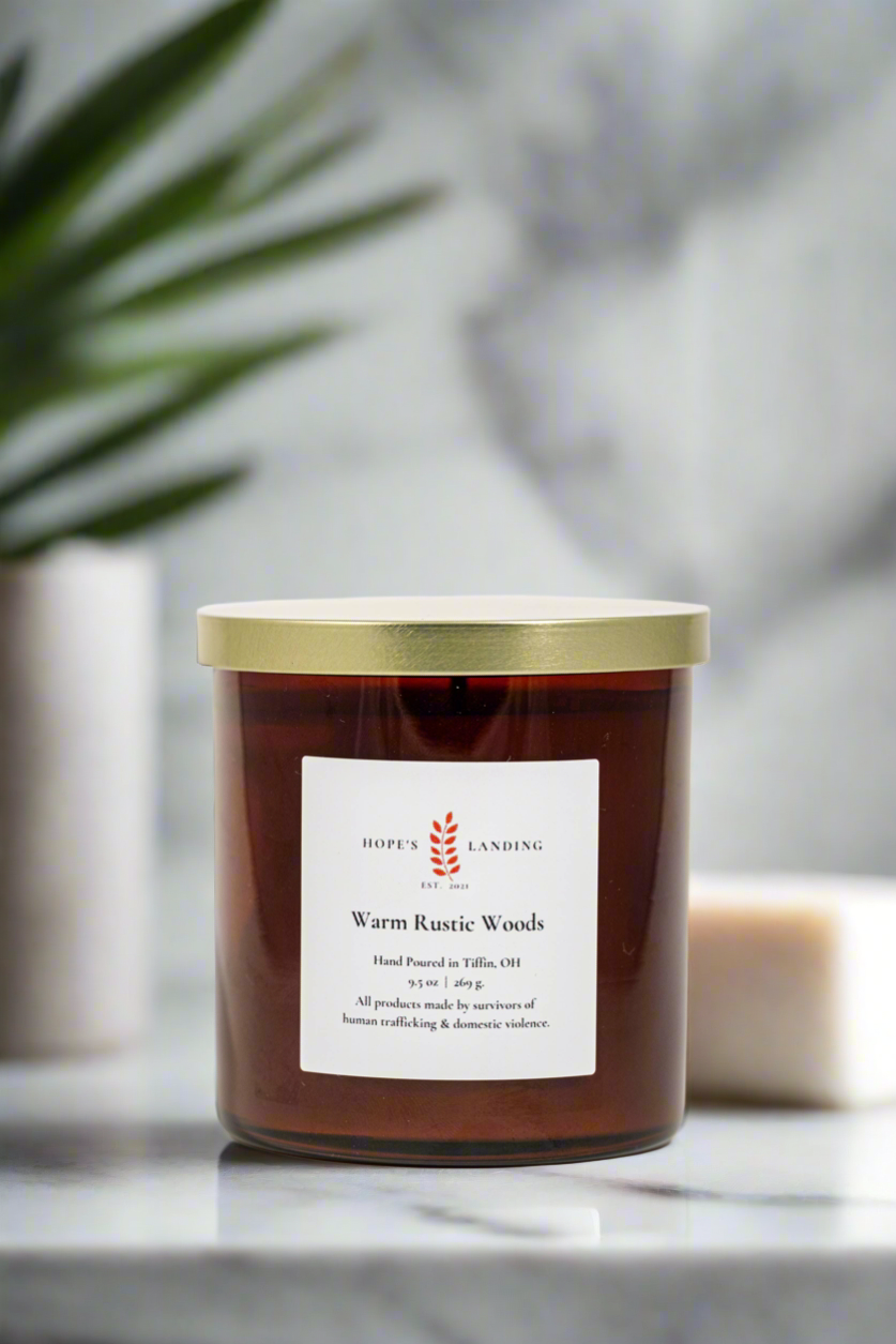 Warm Rustic Woods Candle: 9.5oz